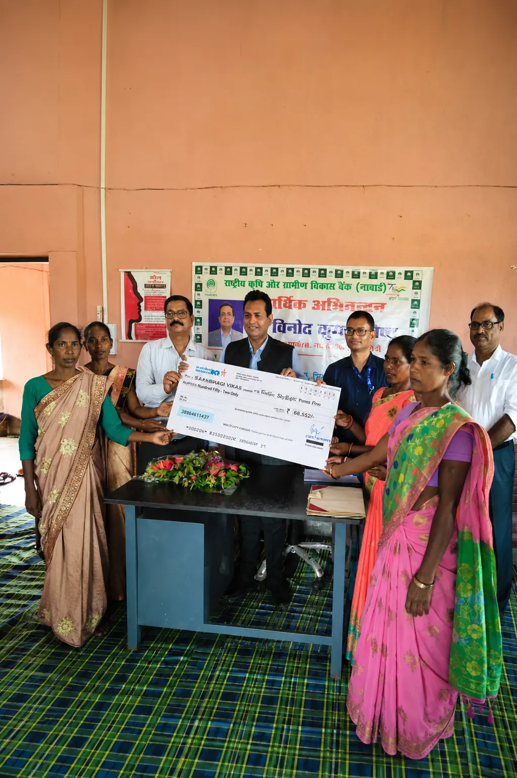 <b>Sabhagi Vikas</b> field team working with farmers in Simdega